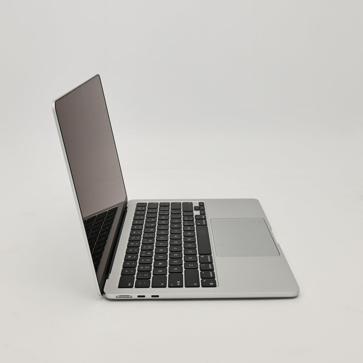 99新 Apple MacBook Air 22年 13寸 M2（8+8核） 8G RAM 256G SSD 銀色