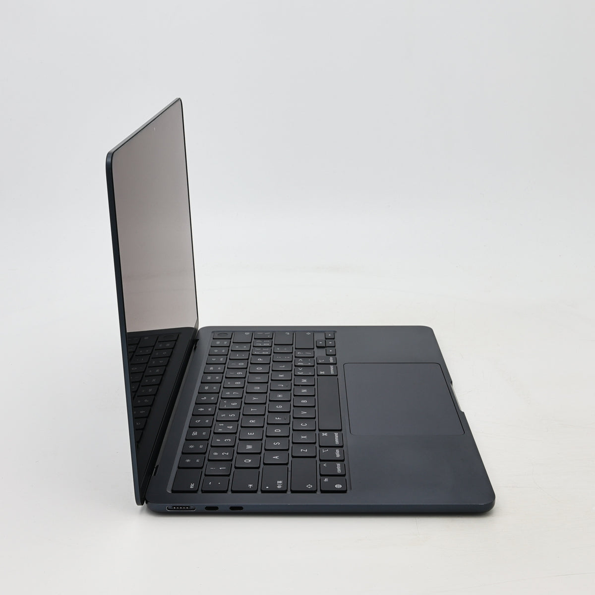 95新 Apple MacBook Air 22年 13寸 M2（8+8核） 8G RAM 256G SSD 午夜色