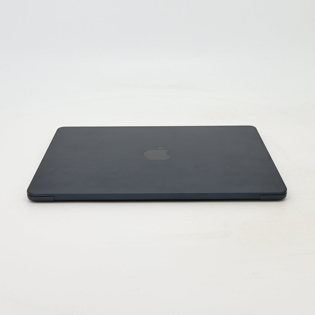 95新 Apple MacBook Air 22年 13寸 M2（8+8核） 8G RAM 256G SSD 午夜色