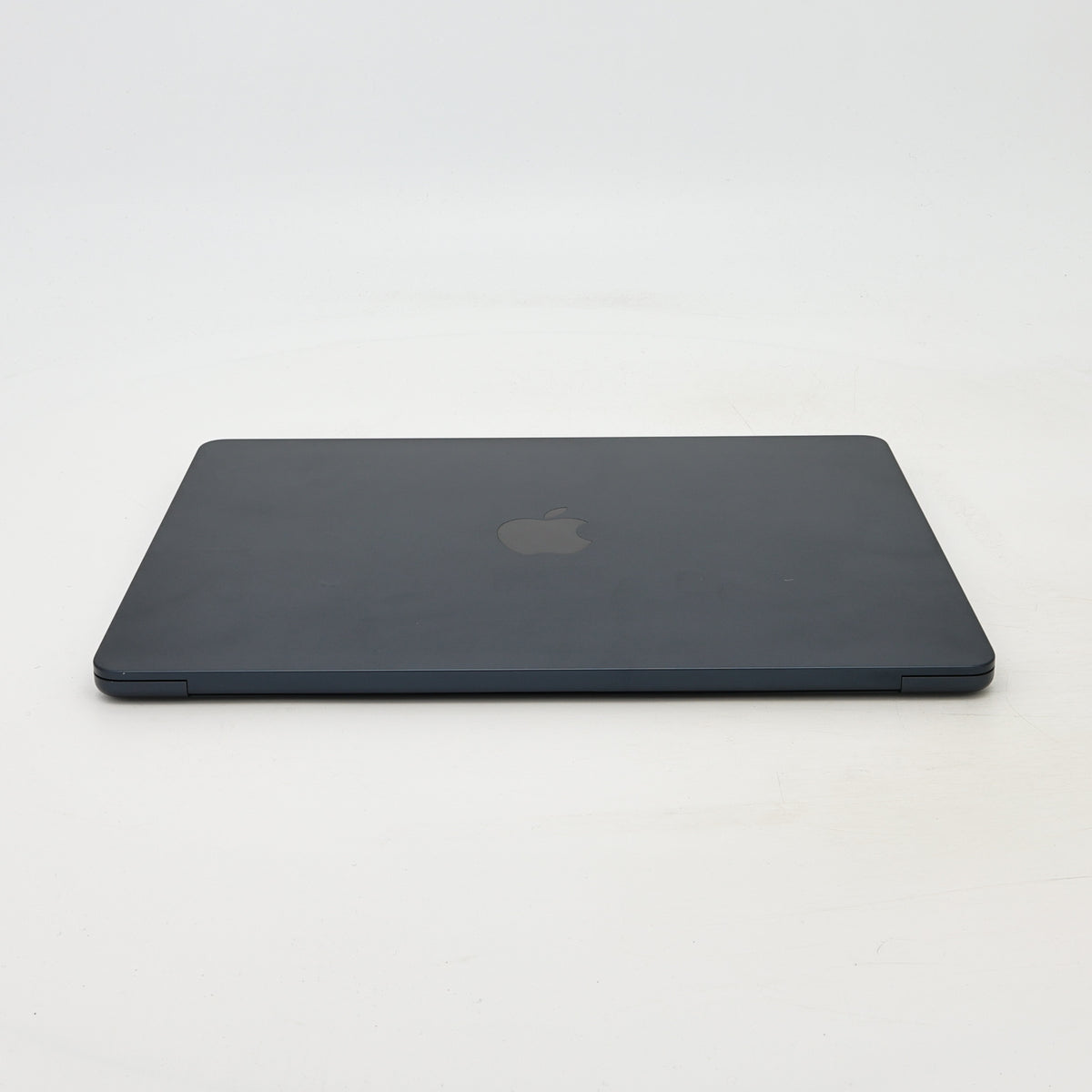 95新 Apple MacBook Air 22年 13寸 M2（8+8核） 8G RAM 256G SSD 午夜色