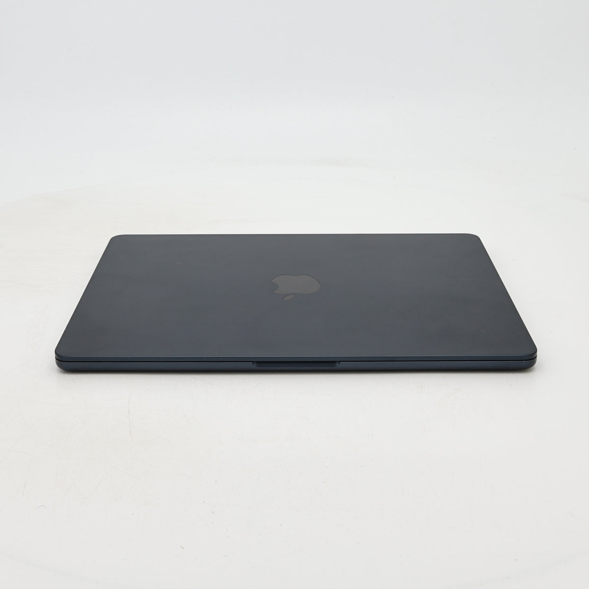 95新 Apple MacBook Air 22年 13寸 M2（8+8核） 8G RAM 256G SSD 午夜色