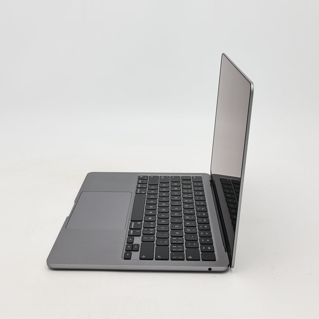 95新 Apple MacBook Air 22年 13寸 M2（8+8核） 8G RAM 256G SSD 深空灰色