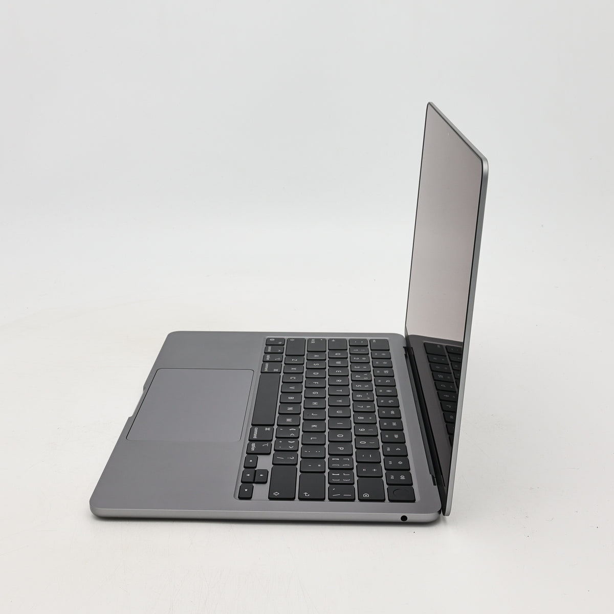 95新 Apple MacBook Air 22年 13寸 M2（8+8核） 8G RAM 256G SSD 深空灰色