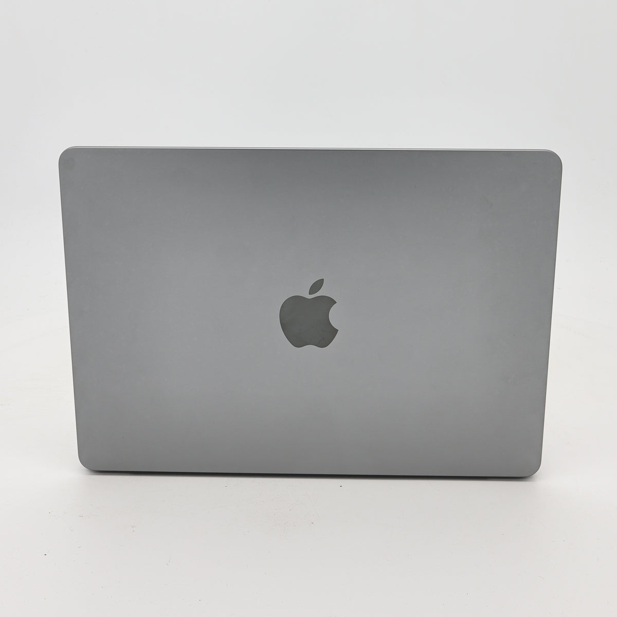 95新 Apple MacBook Air 22年 13寸 M2（8+8核） 8G RAM 256G SSD 深空灰色