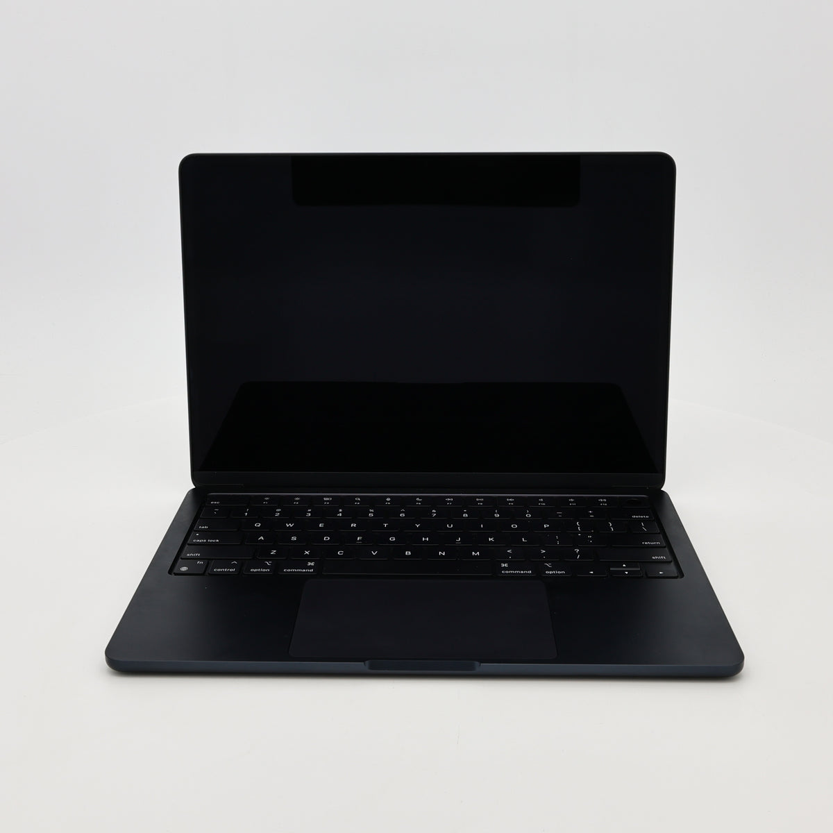 95新 Apple MacBook Air 22年 13寸 M2（8+8核） 8G RAM 256G SSD 午夜色
