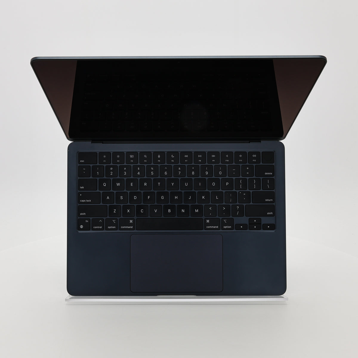 95新 Apple MacBook Air 22年 13寸 M2（8+8核） 8G RAM 256G SSD 午夜色