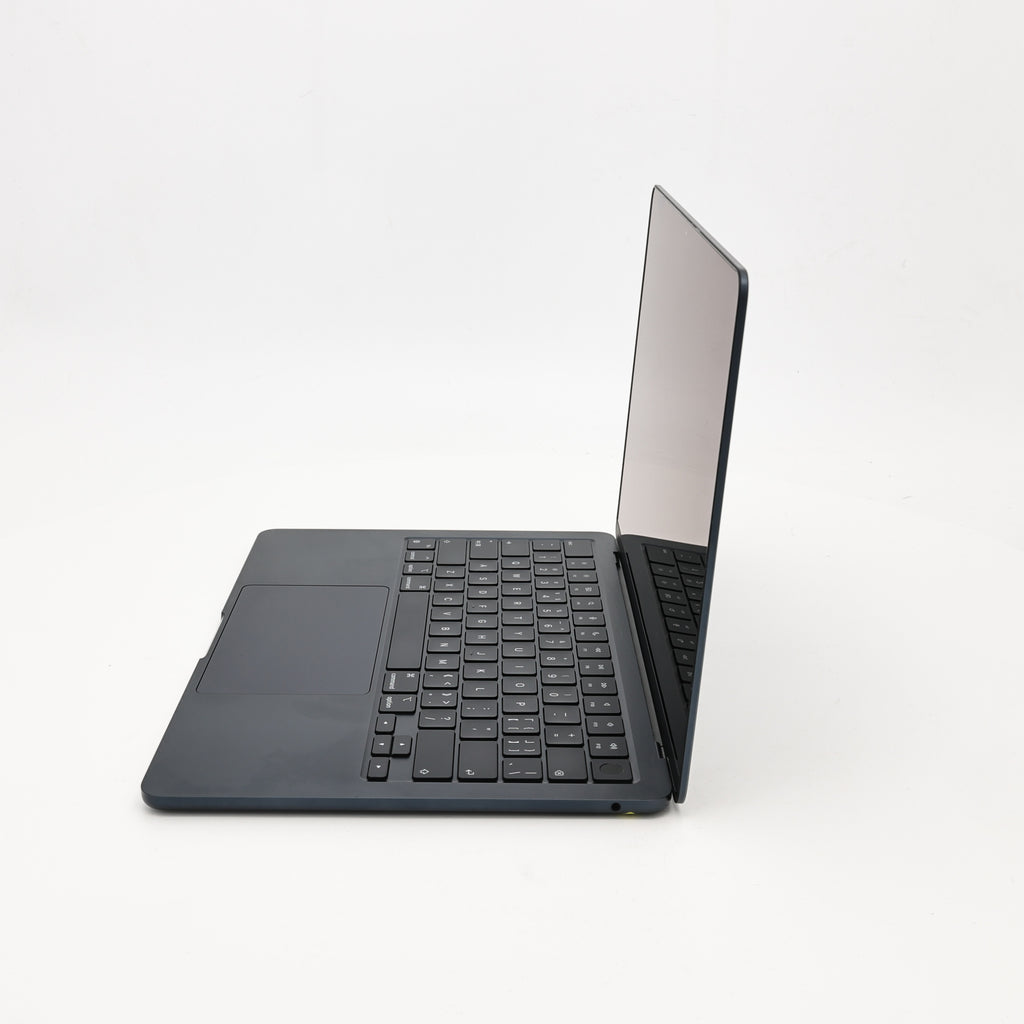 95新 Apple MacBook Air 22年 13寸 M2（8+8核） 16G RAM 256G SSD 午夜色
