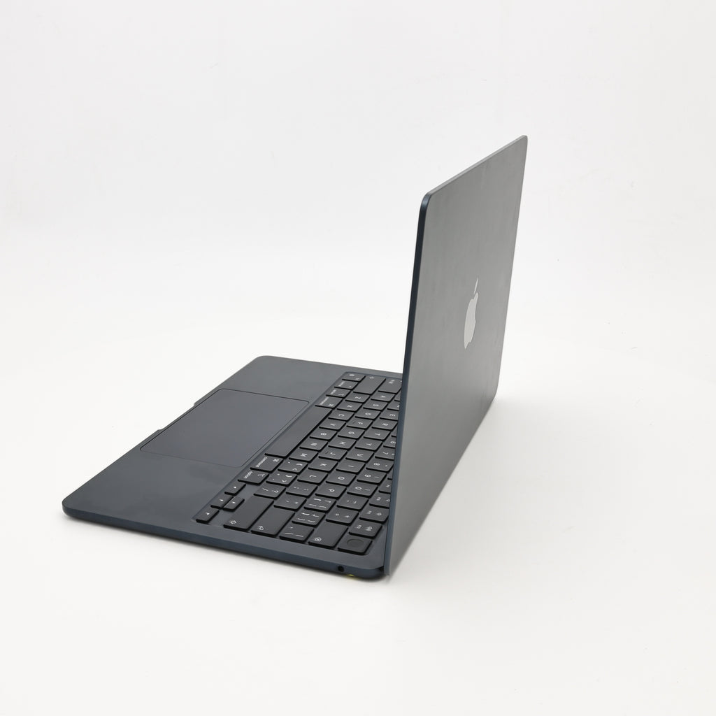 95新 Apple MacBook Air 22年 13寸 M2（8+8核） 16G RAM 256G SSD 午夜色