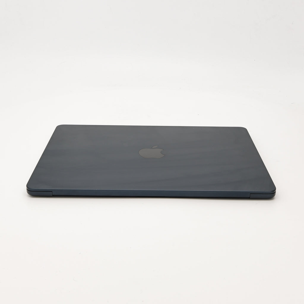 95新 Apple MacBook Air 22年 13寸 M2（8+8核） 16G RAM 256G SSD 午夜色