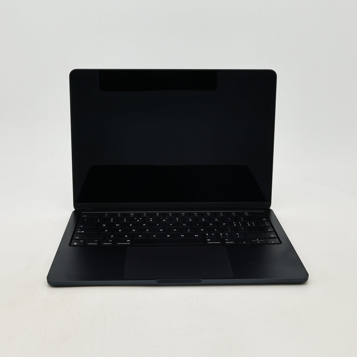 95新 Apple MacBook Air 22年 13寸 M2（8+8核） 8G RAM 256G SSD 午夜色