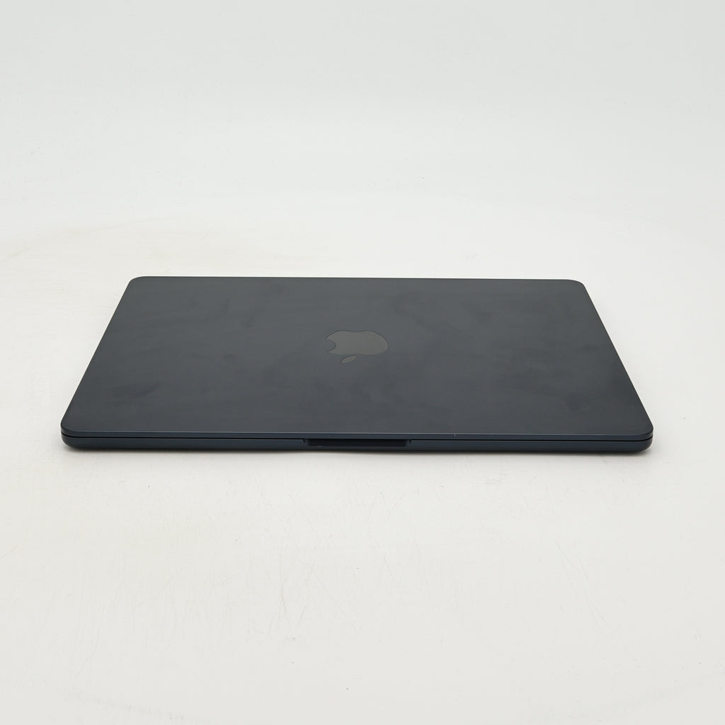 95新 Apple MacBook Air 22年 13寸 M2（8+8核） 8G RAM 256G SSD 午夜色