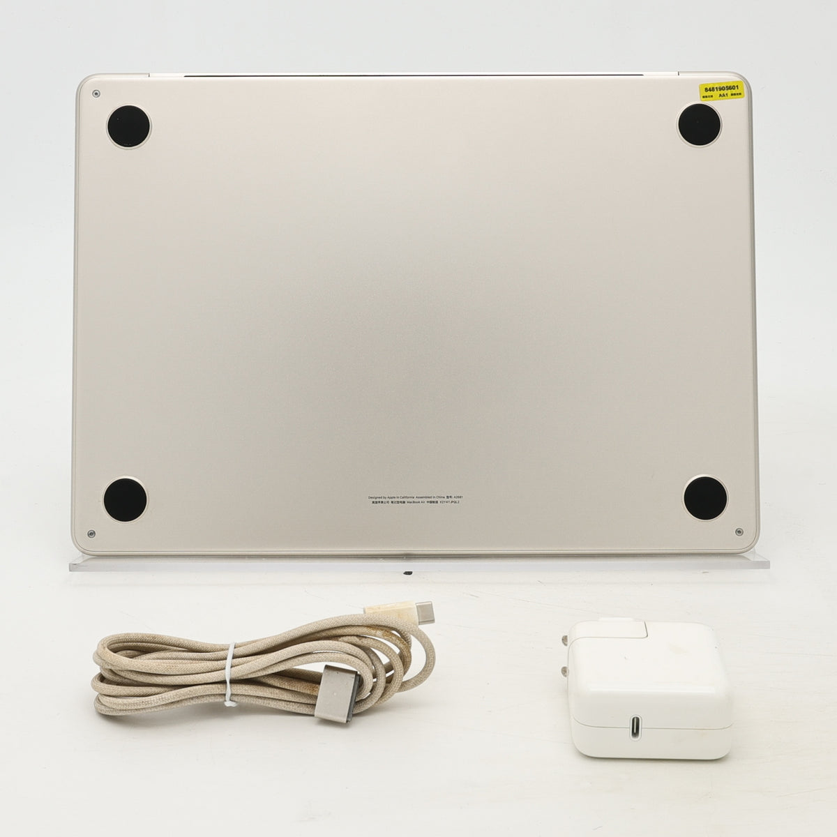 99新 Apple MacBook Air 22年 13寸 M2（8+8核） 8G RAM 256G SSD 星光色
