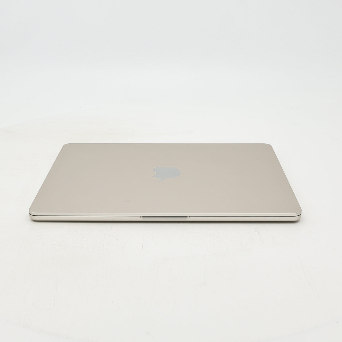 99新 Apple MacBook Air 22年 13寸 M2（8+8核） 8G RAM 256G SSD 星光色