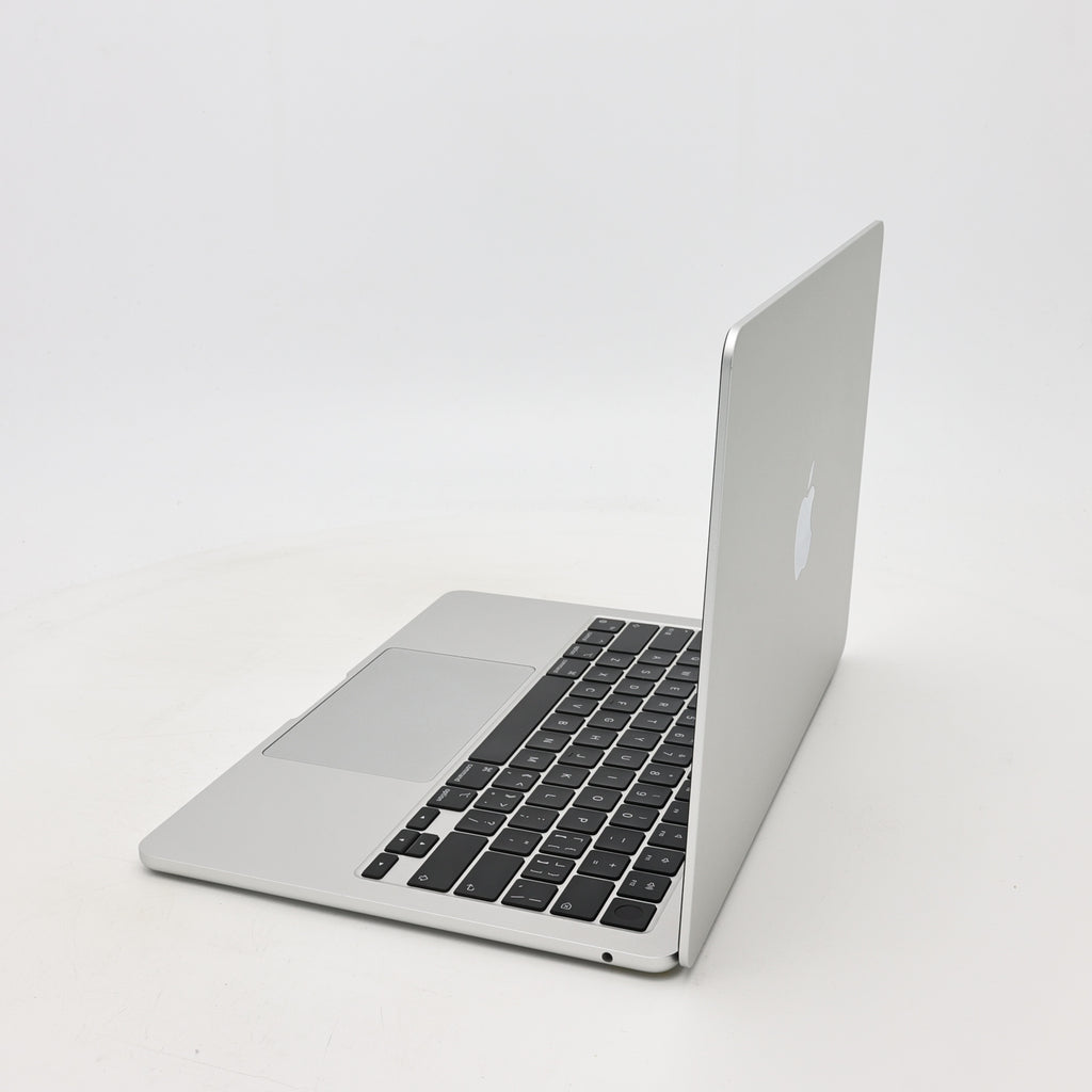 95新 Apple MacBook Air 24年 13寸 M3（8+8核） 8G RAM 256G SSD 銀色
