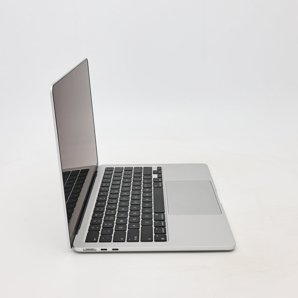 95新 Apple MacBook Air 24年 13寸 M3（8+8核） 8G RAM 256G SSD 銀色