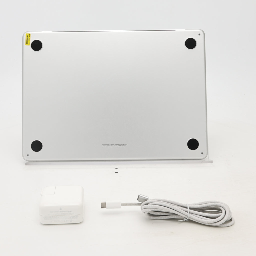 95新 Apple MacBook Air 24年 13寸 M3（8+8核） 8G RAM 256G SSD 銀色