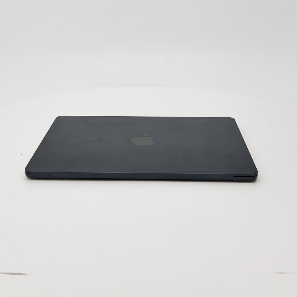 95新 Apple MacBook Air 22年 13寸 M2（8+8核） 8G RAM 256G SSD 午夜色