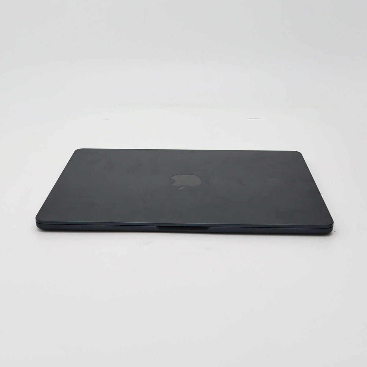 95新 Apple MacBook Air 22年 13寸 M2（8+8核） 8G RAM 256G SSD 午夜色