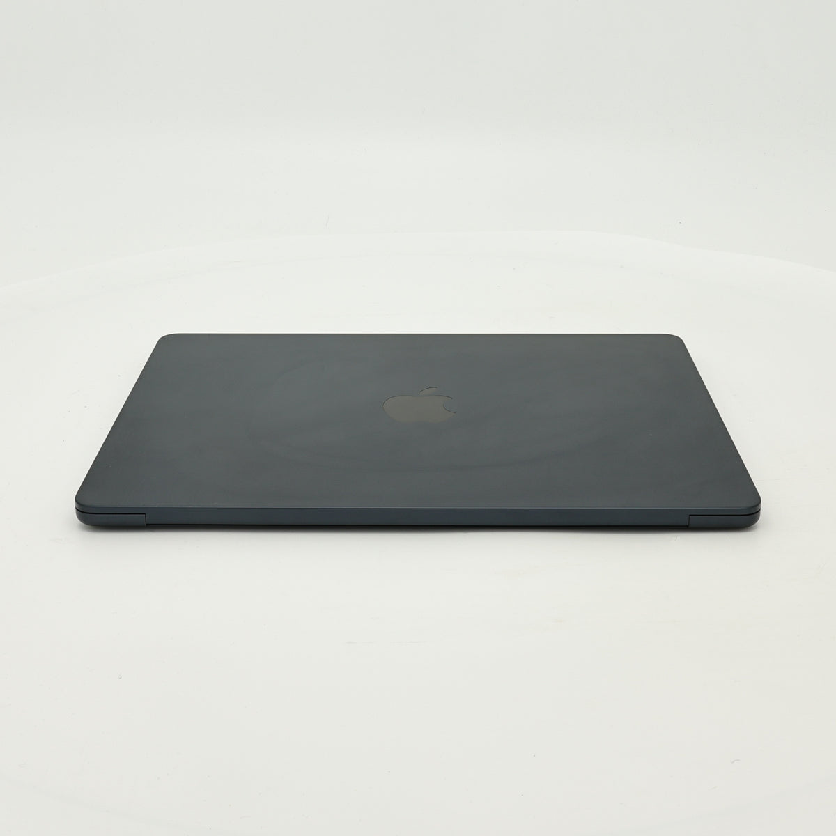 95新 Apple MacBook Air 22年 13寸 M2（8+8核） 16G RAM 256G SSD 午夜色