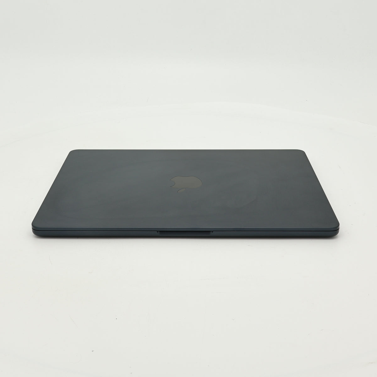 95新 Apple MacBook Air 22年 13寸 M2（8+8核） 16G RAM 256G SSD 午夜色