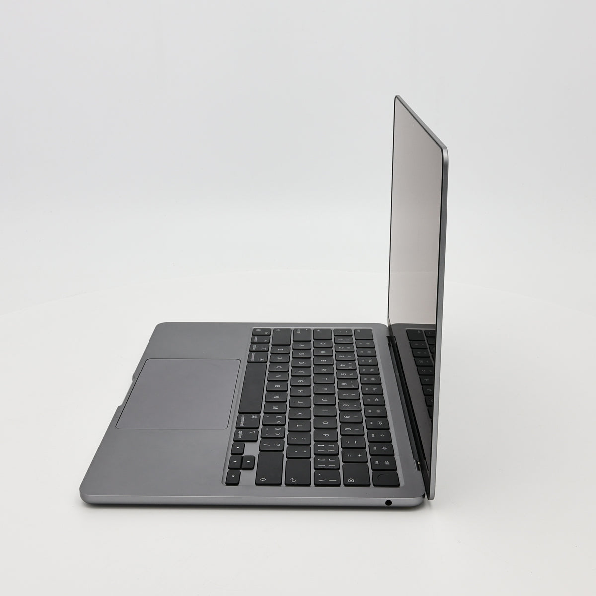 99新 Apple MacBook Air 22年 13寸 M2（8+8核） 8G RAM 256G SSD 深空灰色