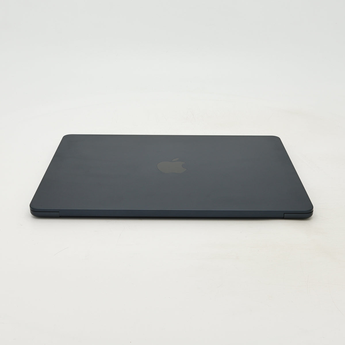 95新 Apple MacBook Air 22年 13寸 M2（8+8核） 16G RAM 256G SSD 午夜色
