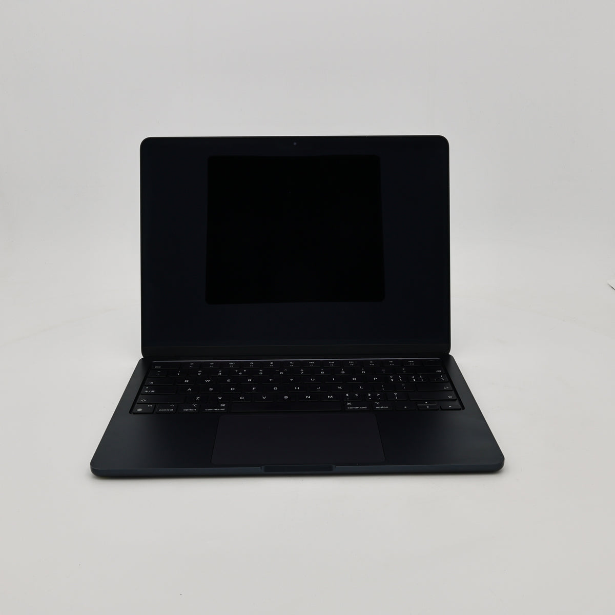 95新 Apple MacBook Air 22年 13寸 M2（8+8核） 8G RAM 256G SSD 午夜色