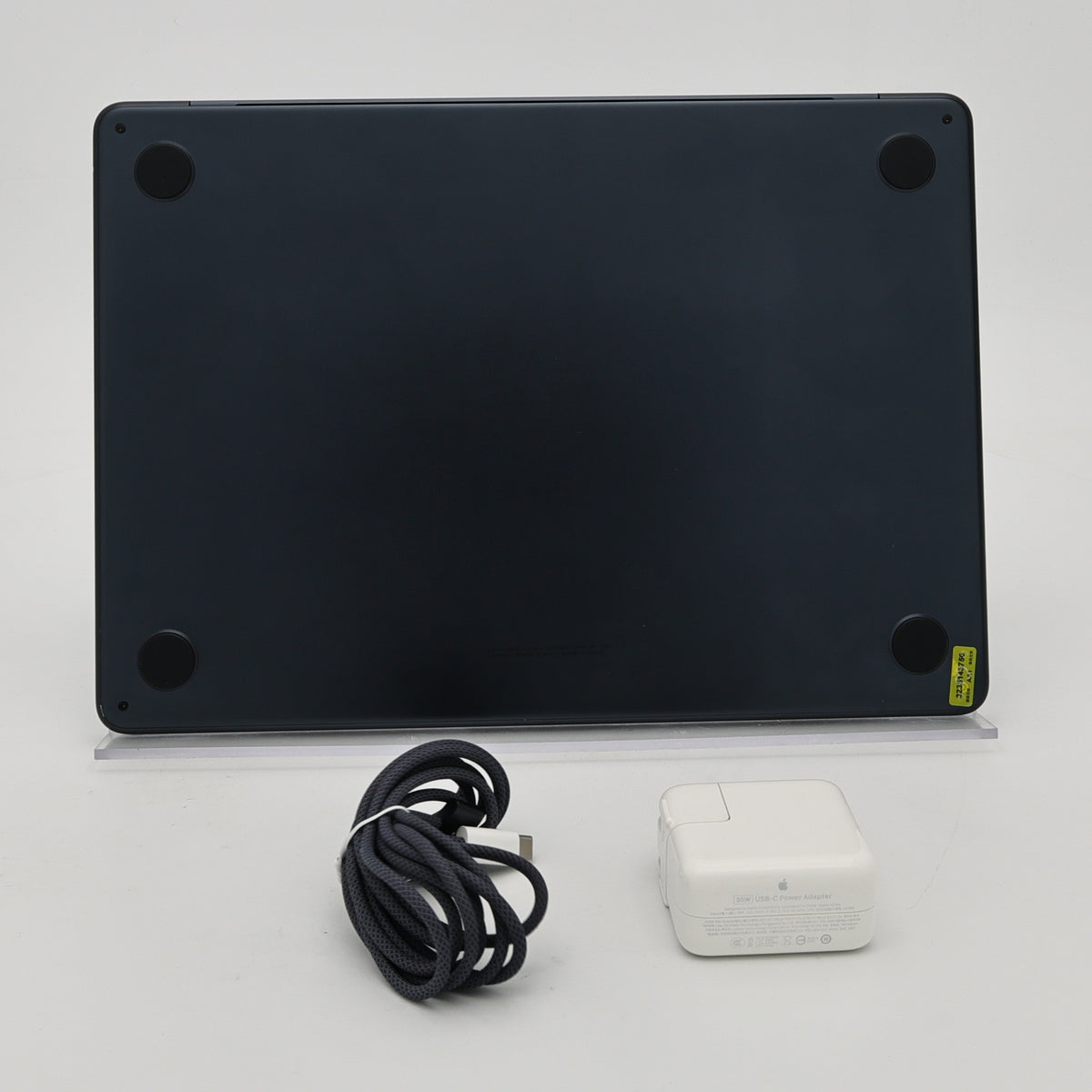 95新 Apple MacBook Air 22年 13寸 M2（8+8核） 8G RAM 256G SSD 午夜色