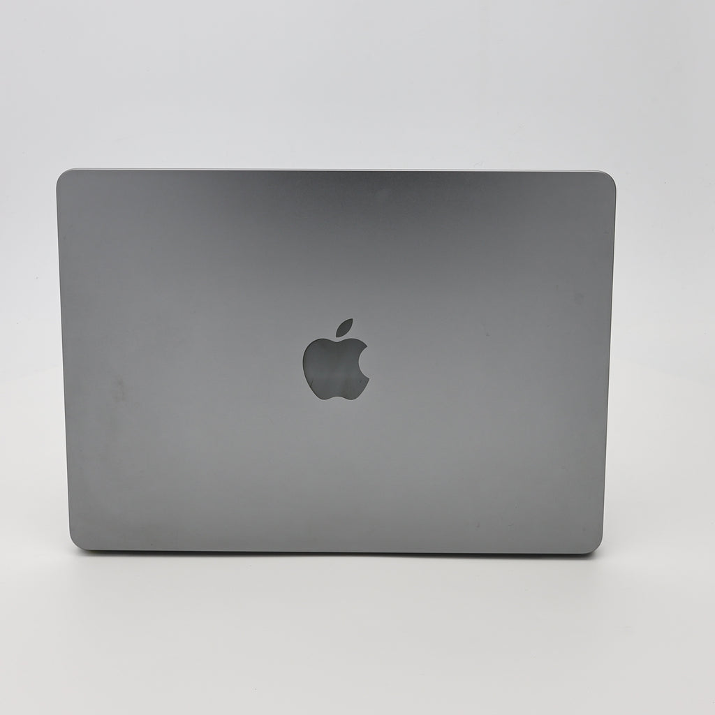 99新 Apple MacBook Air 22年 13寸 M2（8+8核） 8G RAM 256G SSD 深空灰色