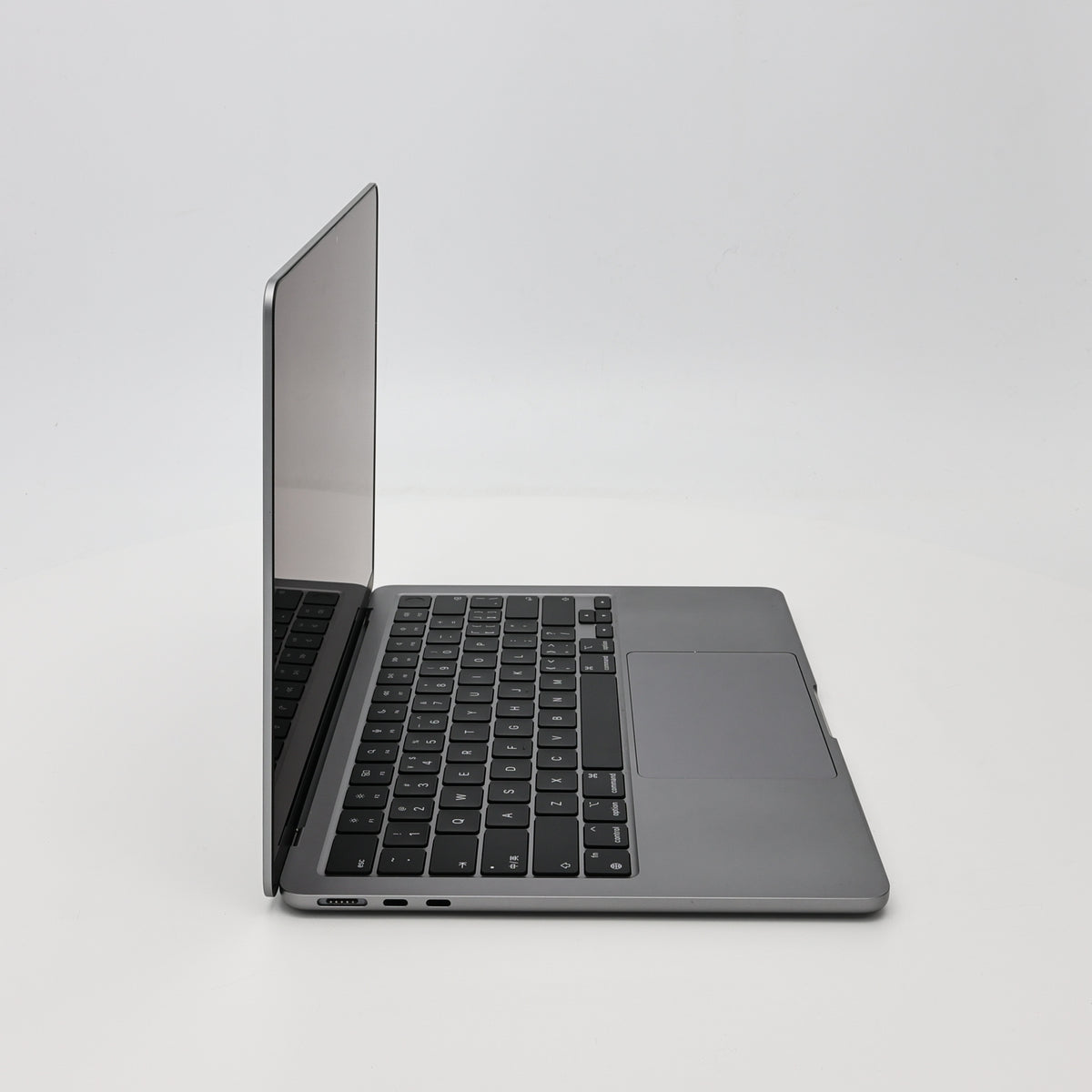 99新 Apple MacBook Air 22年 13寸 M2（8+8核） 8G RAM 256G SSD 深空灰色