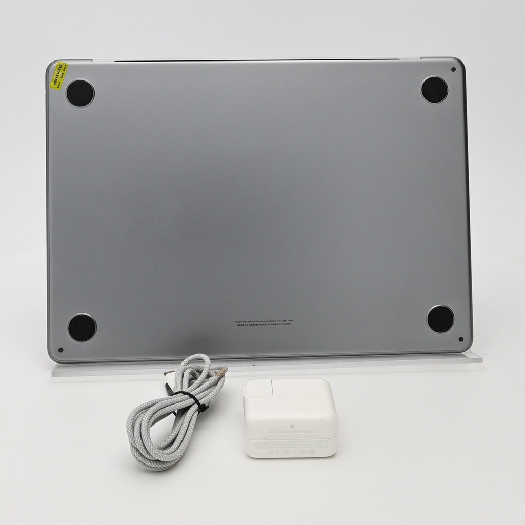 99新 Apple MacBook Air 22年 13寸 M2（8+8核） 8G RAM 256G SSD 深空灰色