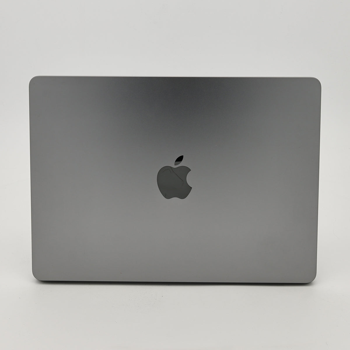 95新 Apple MacBook Air 22年 13寸 M2（8+10核） 8G RAM 512G SSD 深空灰色