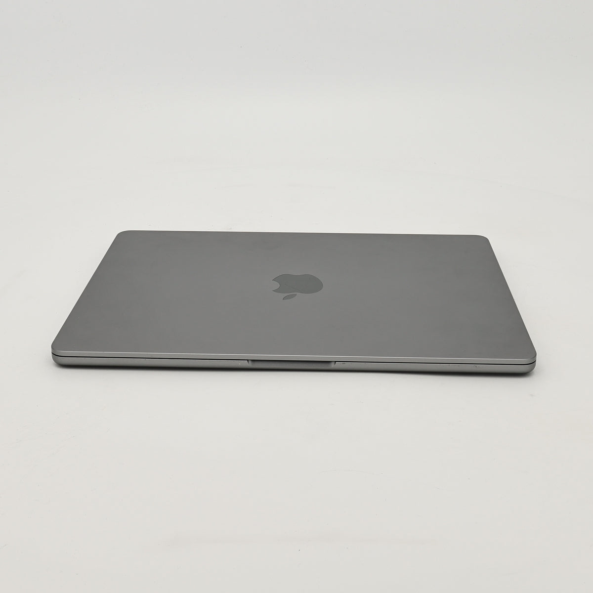 95新 Apple MacBook Air 22年 13寸 M2（8+10核） 8G RAM 512G SSD 深空灰色