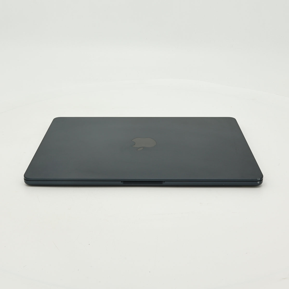95新 Apple MacBook Air 22年 13寸 M2（8+10核） 8G RAM 512G SSD 午夜色