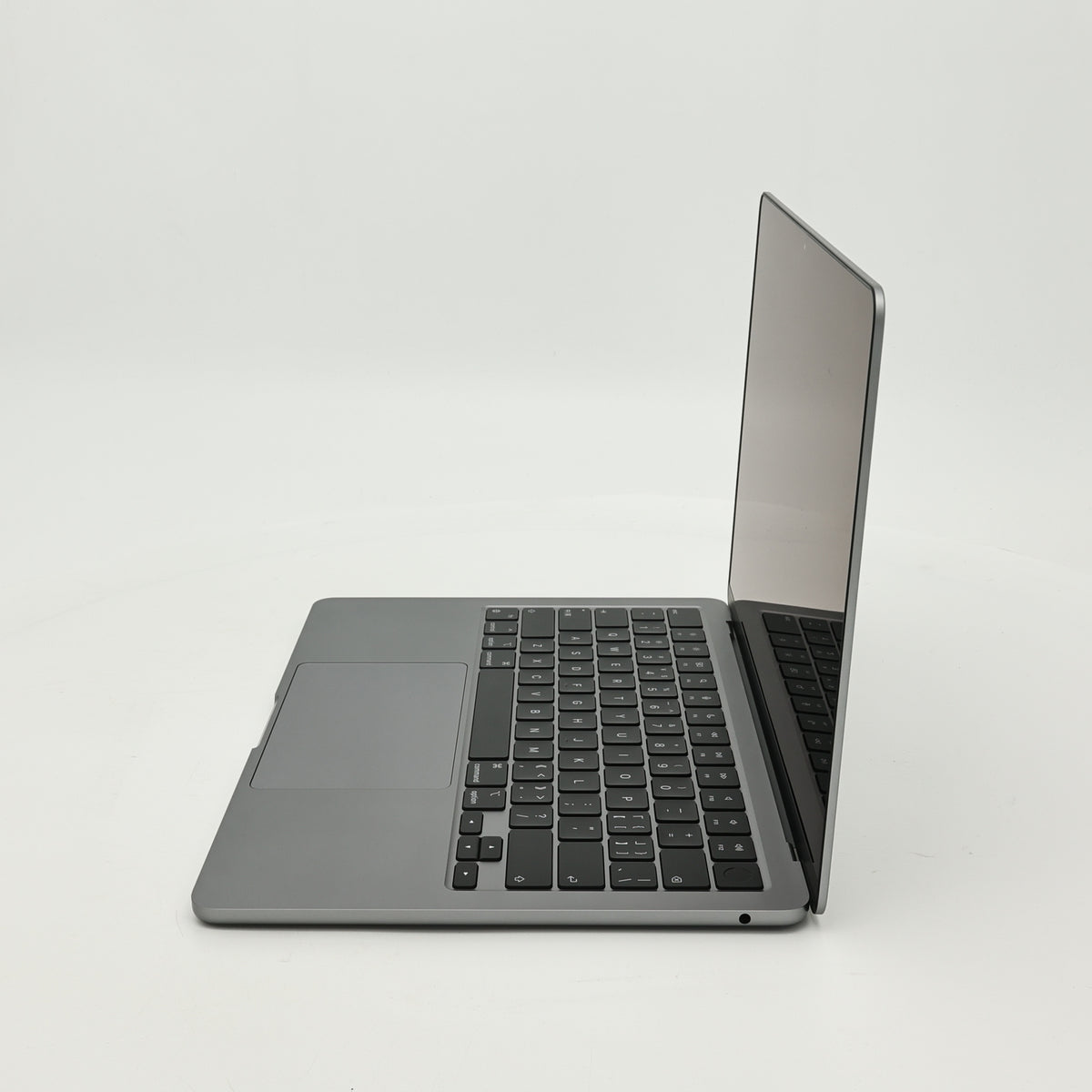 95新 Apple MacBook Air 24年 13寸 M3（8+8核） 8G RAM 256G SSD 深空灰色