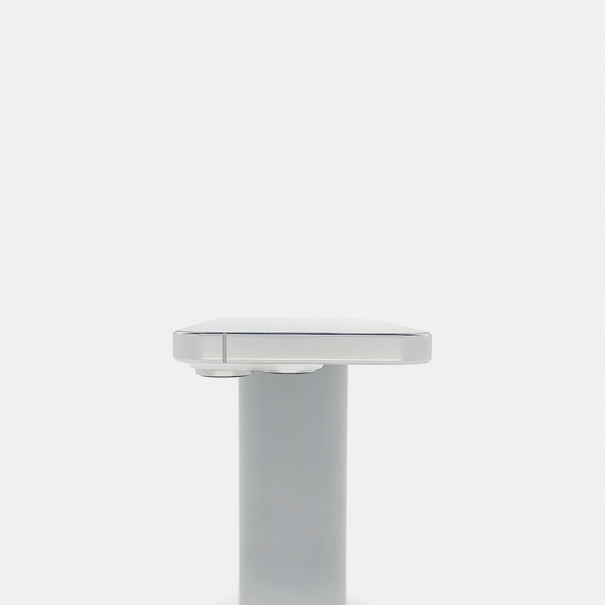 95新 Apple iPhone 16 Pro 128G 白色鈦金屬 中國大陸版