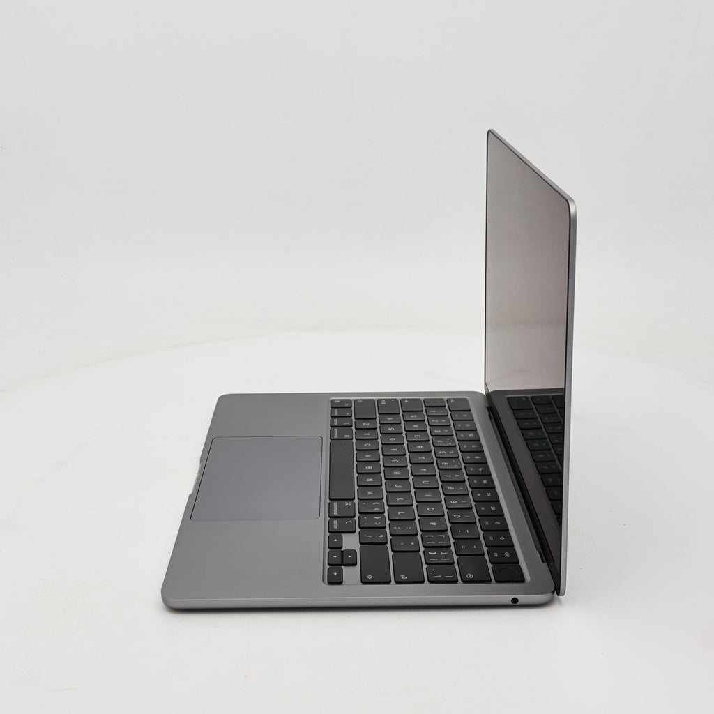 95新 Apple MacBook Air 22年 13寸 M2（8+8核） 8G RAM 256G SSD 深空灰色