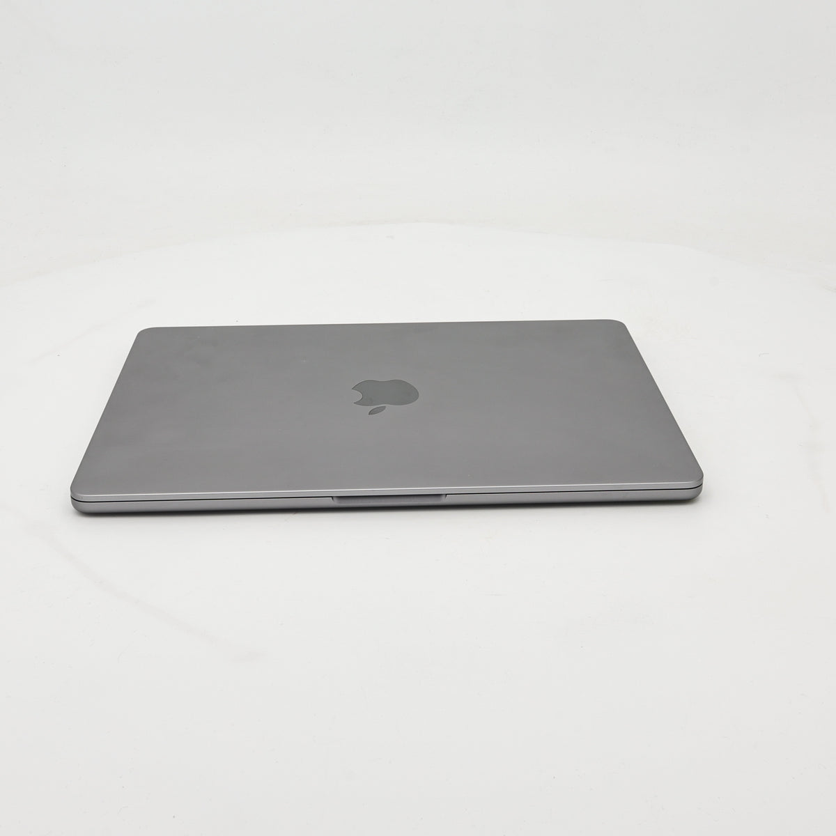 95新 Apple MacBook Air 22年 13寸 M2（8+8核） 8G RAM 256G SSD 深空灰色