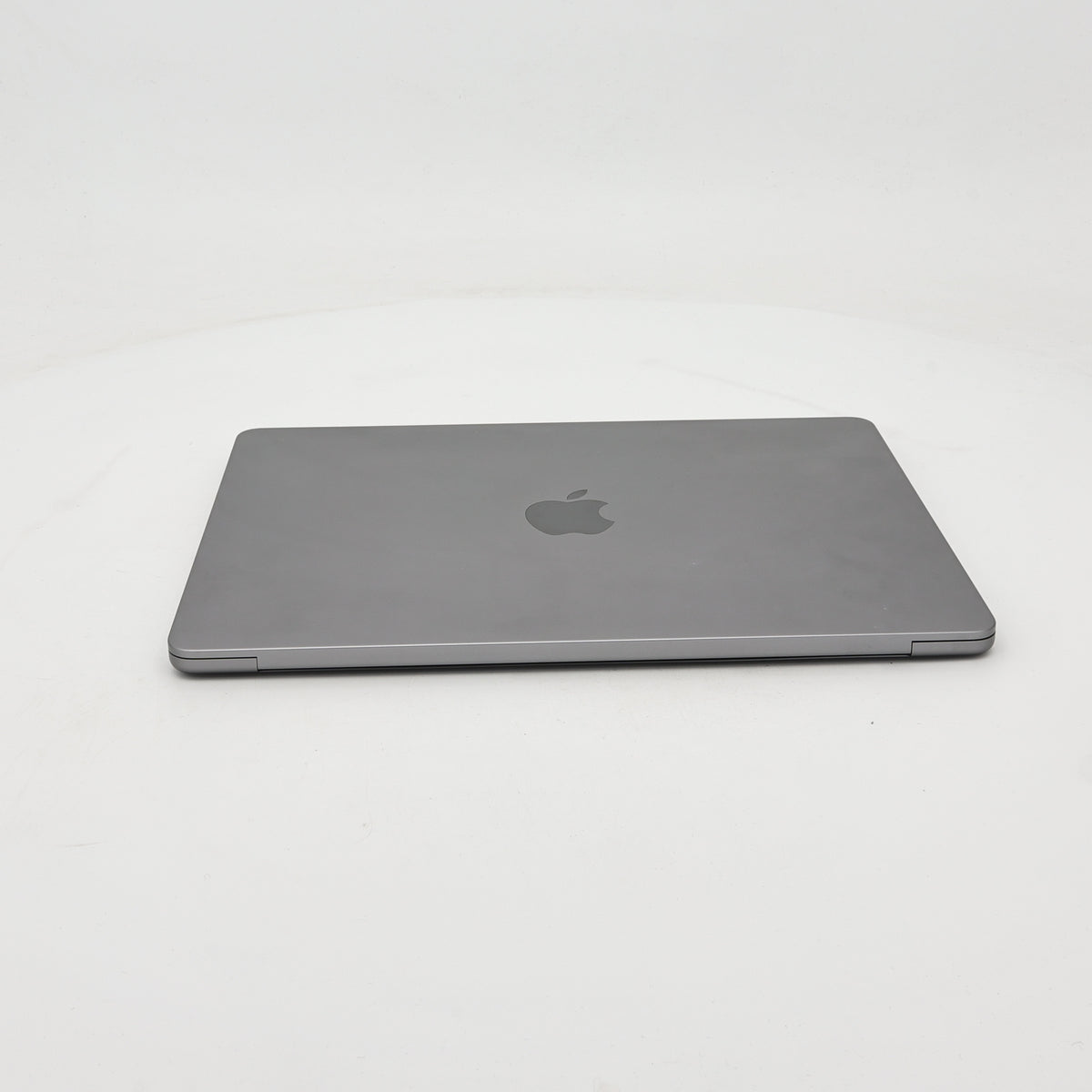 95新 Apple MacBook Air 22年 13寸 M2（8+8核） 8G RAM 256G SSD 深空灰色