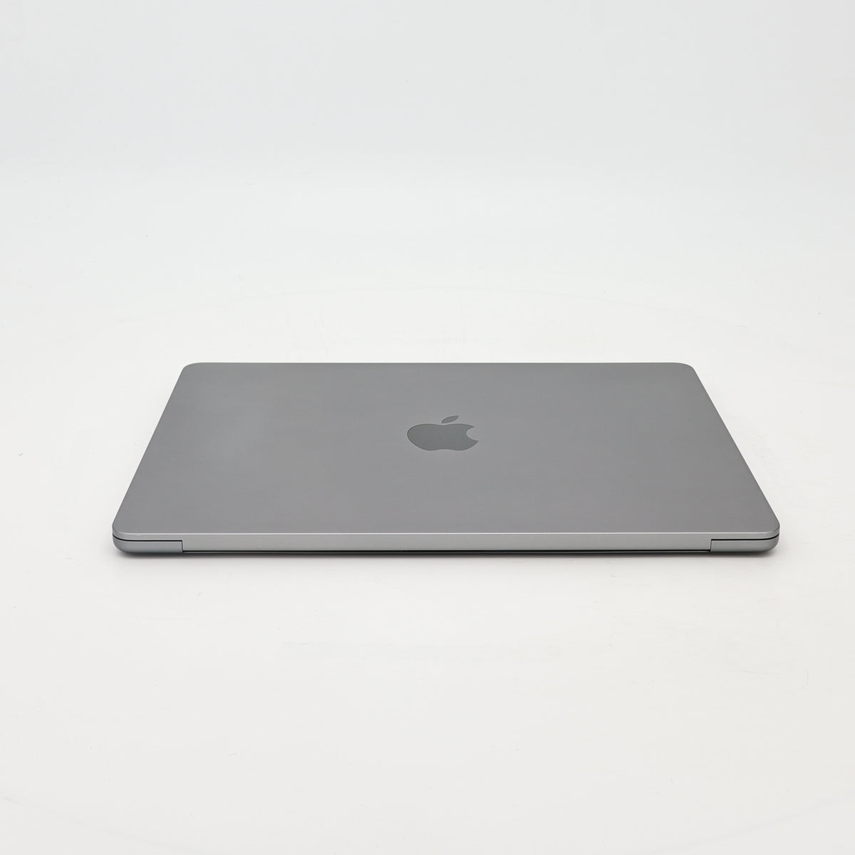 95新 Apple MacBook Air 22年 13寸 M2（8+10核） 8G RAM 512G SSD 深空灰色