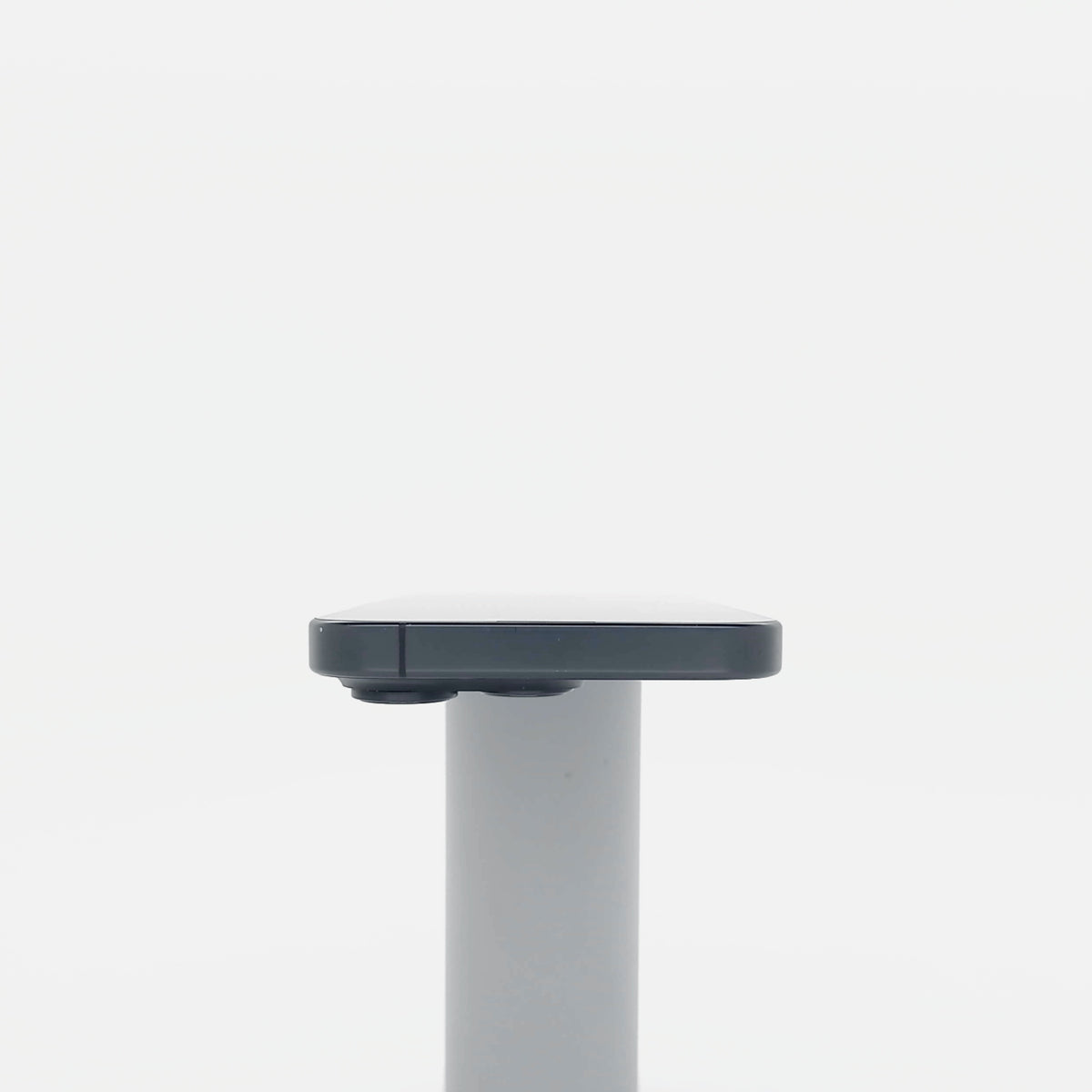95新 Apple iPhone 16 Pro 128G 黑色鈦金屬 中國大陸版