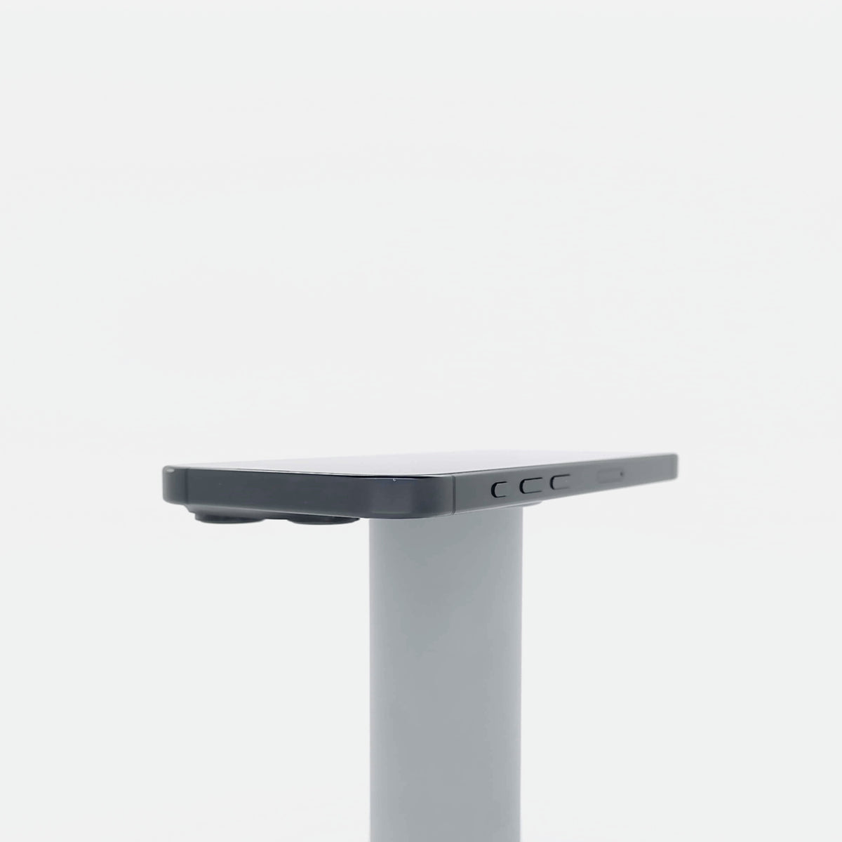 95新 Apple iPhone 16 Pro 128G 黑色鈦金屬 中國大陸版