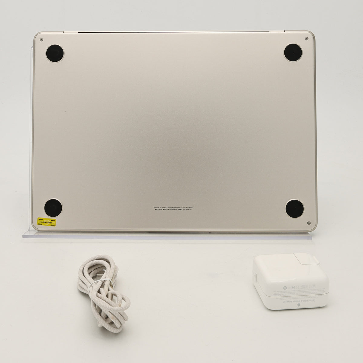 95新 Apple MacBook Air 22年 13寸 M2（8+8核） 16G RAM 256G SSD 星光色