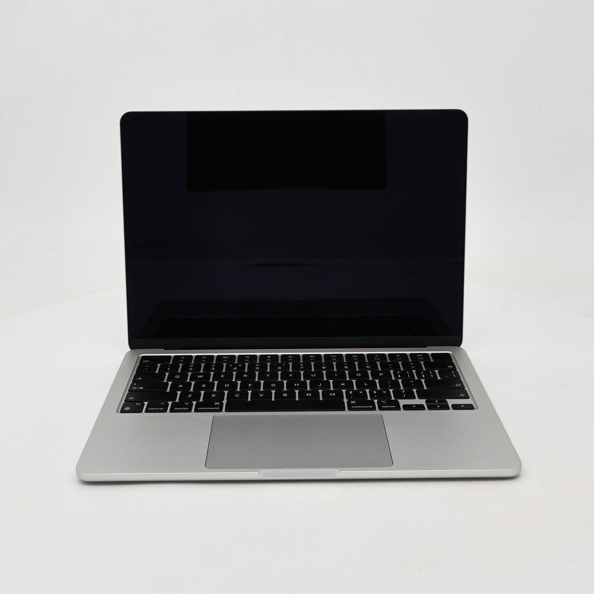 95新 Apple MacBook Air 22年 13寸 M2（8+8核） 8G RAM 256G SSD 銀色