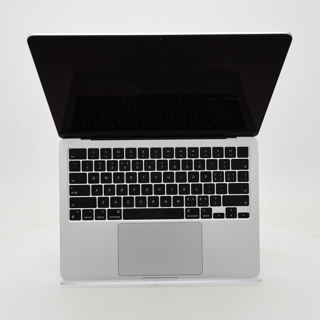 95新 Apple MacBook Air 22年 13寸 M2（8+8核） 8G RAM 256G SSD 銀色