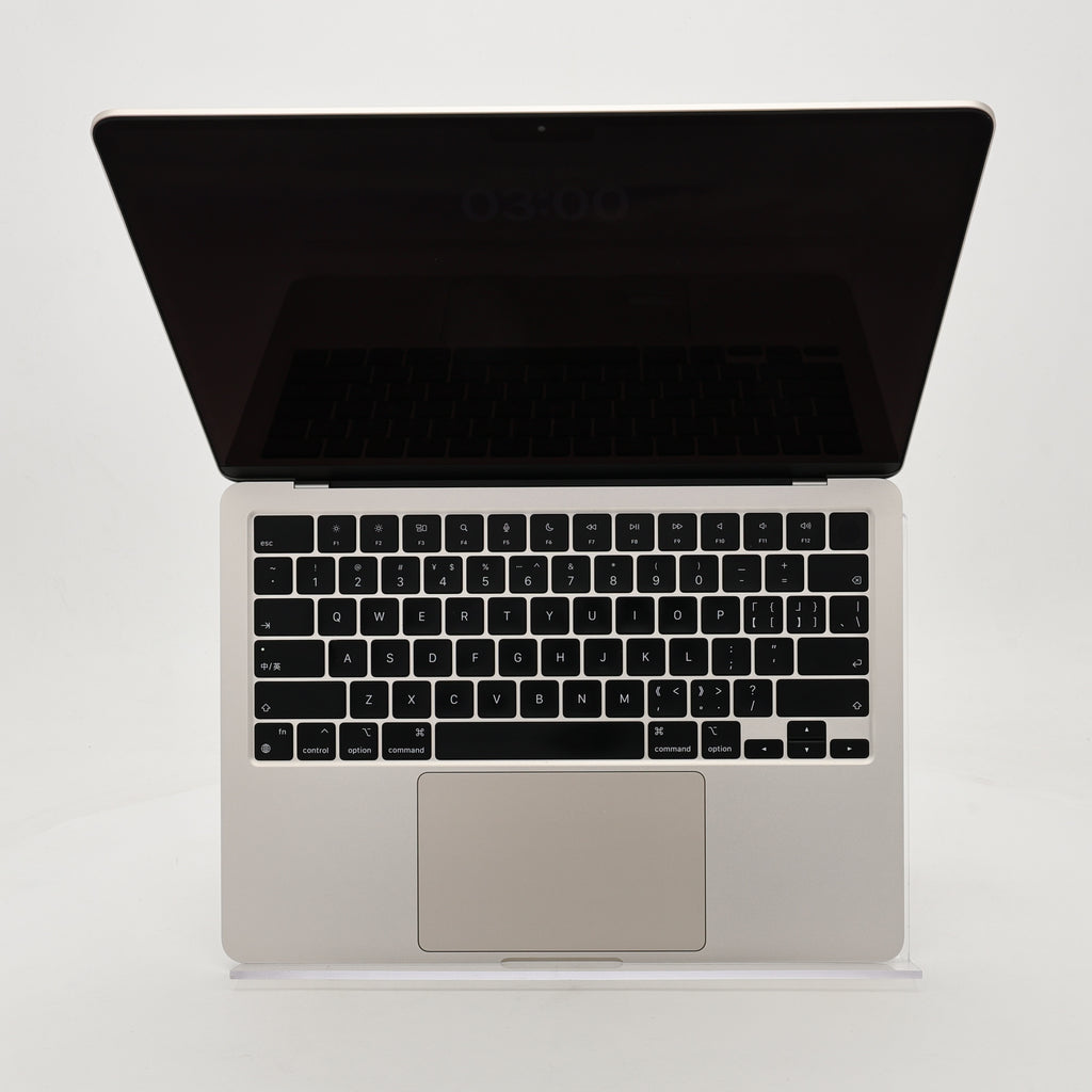 95新 Apple MacBook Air 22年 13寸 M2（8+8核） 8G RAM 512G SSD 星光色