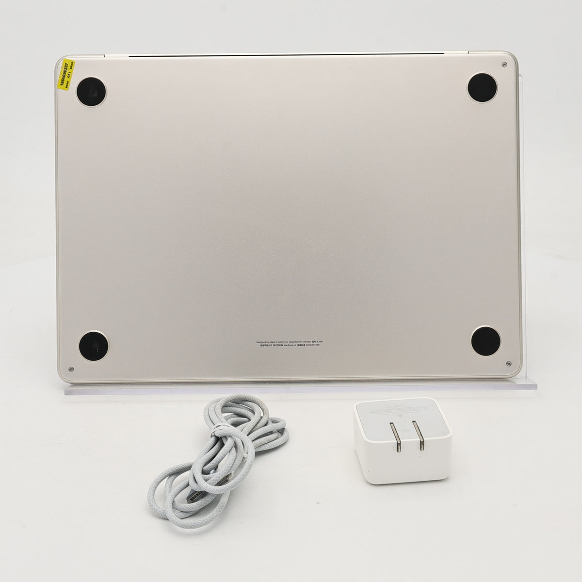 95新 Apple MacBook Air 22年 13寸 M2（8+8核） 8G RAM 512G SSD 星光色