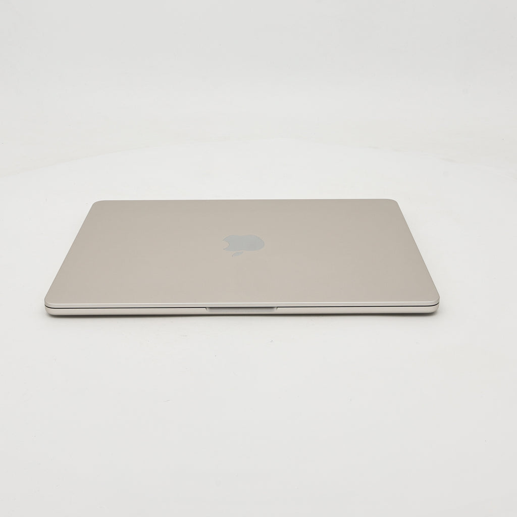 95新 Apple MacBook Air 22年 13寸 M2（8+8核） 8G RAM 512G SSD 星光色