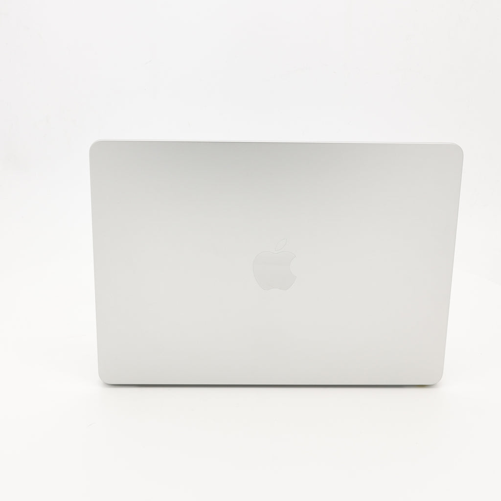 95新 Apple MacBook Air 22年 13寸 M2（8+8核） 8G RAM 256G SSD 銀色