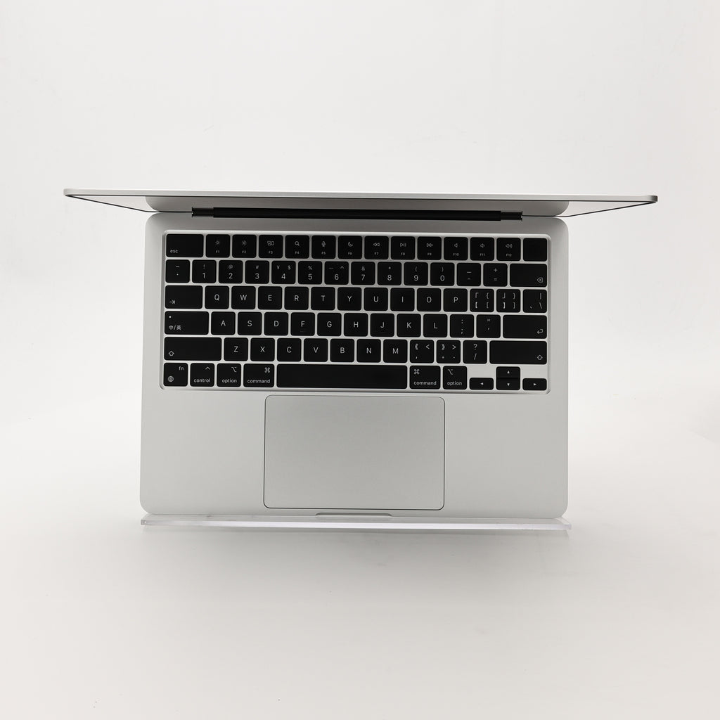 95新 Apple MacBook Air 22年 13寸 M2（8+8核） 8G RAM 256G SSD 銀色